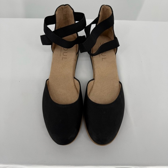 SOUL Naturalizer Intro Flat in a size 9 Black Closed Toe Sandal Comfort - Picture 2 of 10